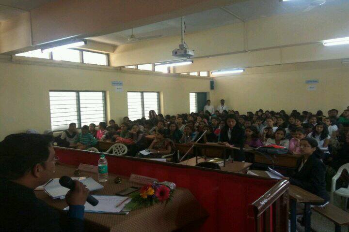 moot-court